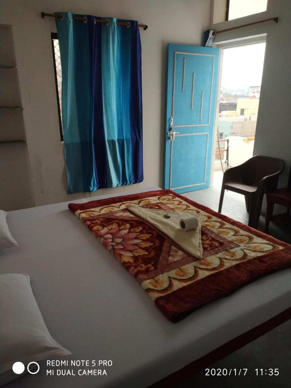 Rajguru Guest House 布什格尔 外观 照片