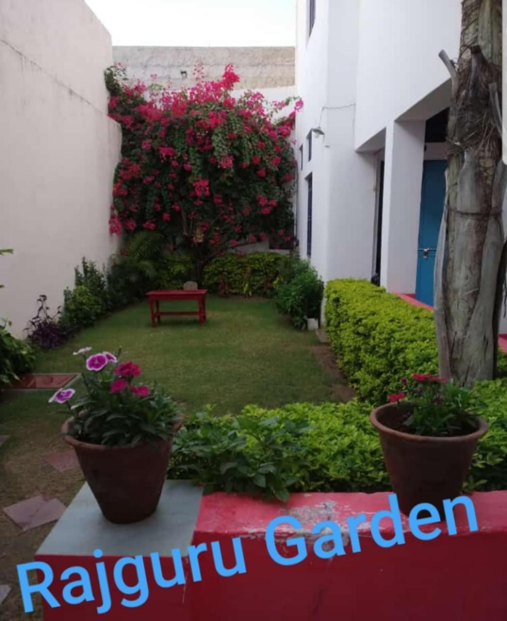Rajguru Guest House 布什格尔 客房 照片