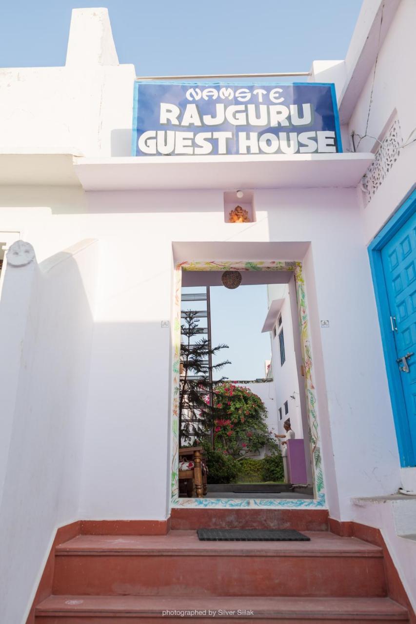 Rajguru Guest House 布什格尔 外观 照片